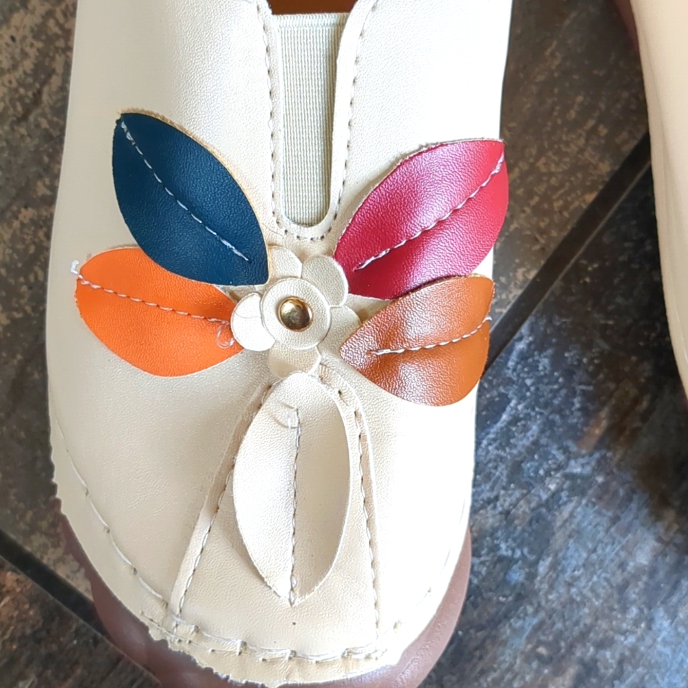 Fanan Fantastic Flowers Faux Leather Boho Loafer Sz 8, Ballet Flats Creamy White - Picture 5 of 6